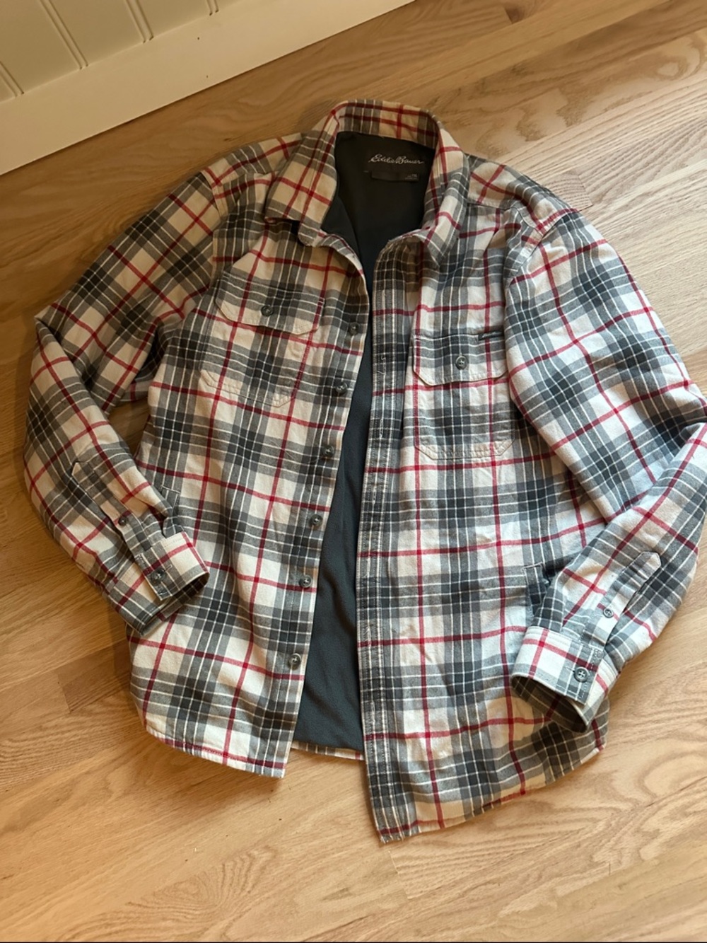 Eddie Bauer Plaid Flannel Shirt Jacket in Gray, White & Red sz TXL